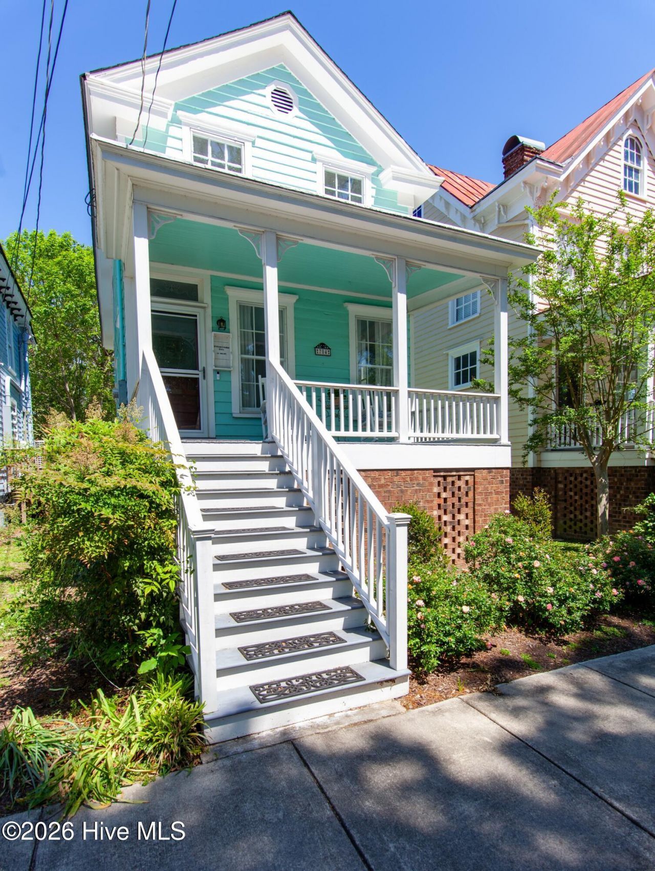704 E Front Street, New Bern, NC 28560 Main Photo