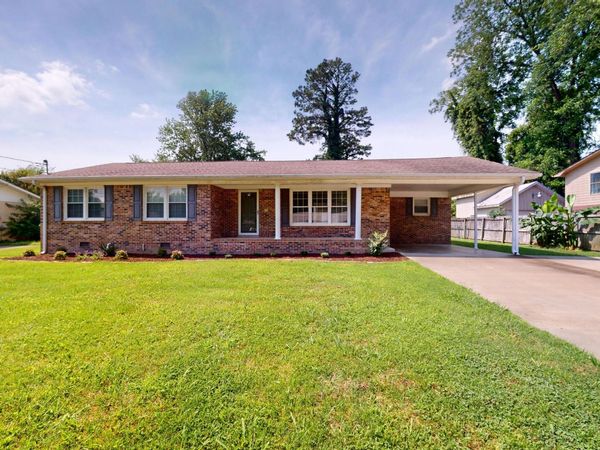 1001 Sam Davis Road , Dyersburg, TN 38024