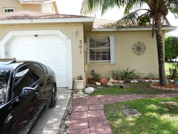 201 Maplewood Drive, Unit 201, Greenacres, FL 33415