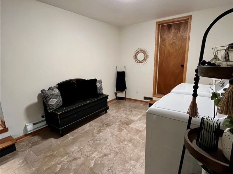 804 Oakland Boulevard, Cambridge, OH 43725 Photo 18