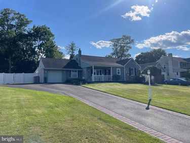 1004 HILLSIDE DRIVE, SOUTHAMPTON, PA 18966