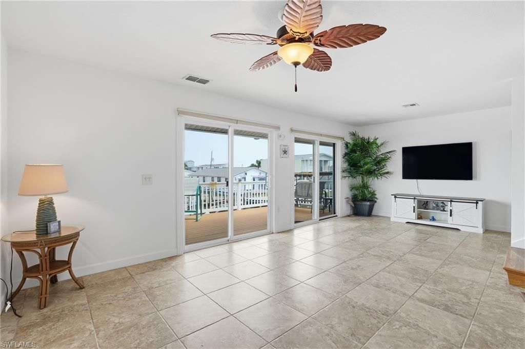 850 Oak St, Fort Myers Beach, FL 33931 Photo
