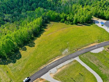 2000 Old Hare Road, East Bernstadt, KY 40729