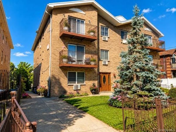 1162 Edison Avenue , Bronx, NY 10461