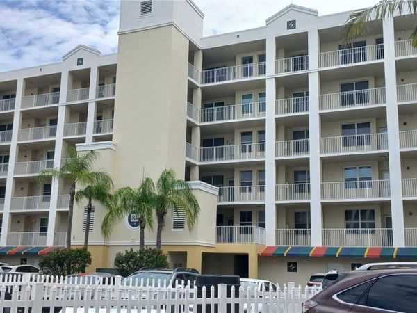 1200 COUNTRY CLUB DRIVE , Unit 3302, LARGO, FL 33771