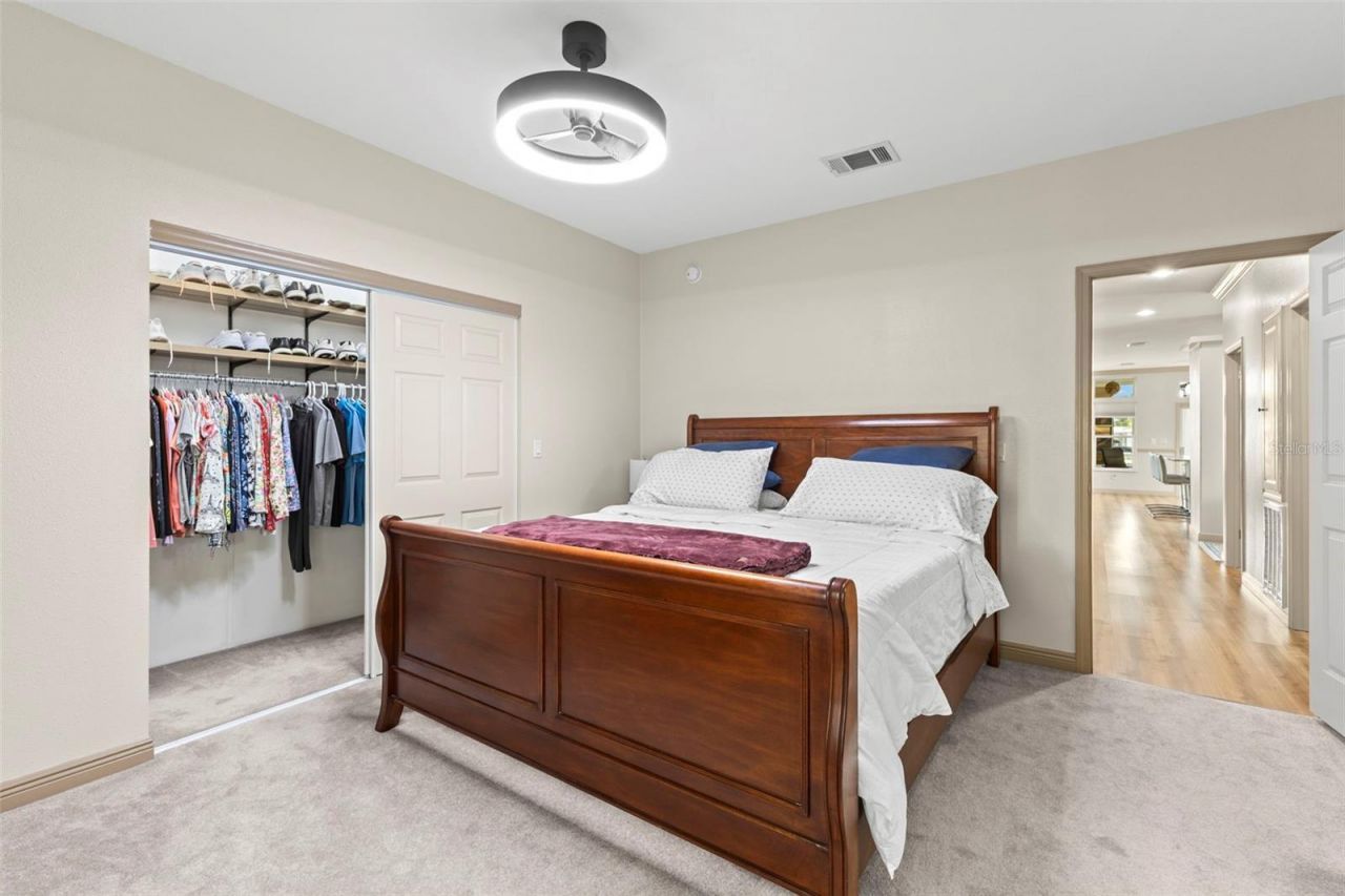 7174 Mount Arlington Drive Ne, Unit 419, Saint Petersburg, FL 33702 Photo