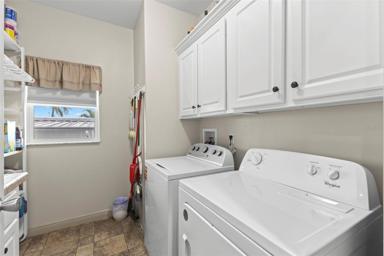 7174 Mount Arlington Drive Ne, Unit 419, Saint Petersburg, FL 33702 Photo
