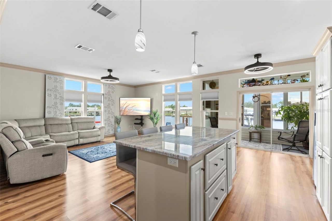 7174 Mount Arlington Drive Ne, Unit 419, Saint Petersburg, FL 33702 Photo