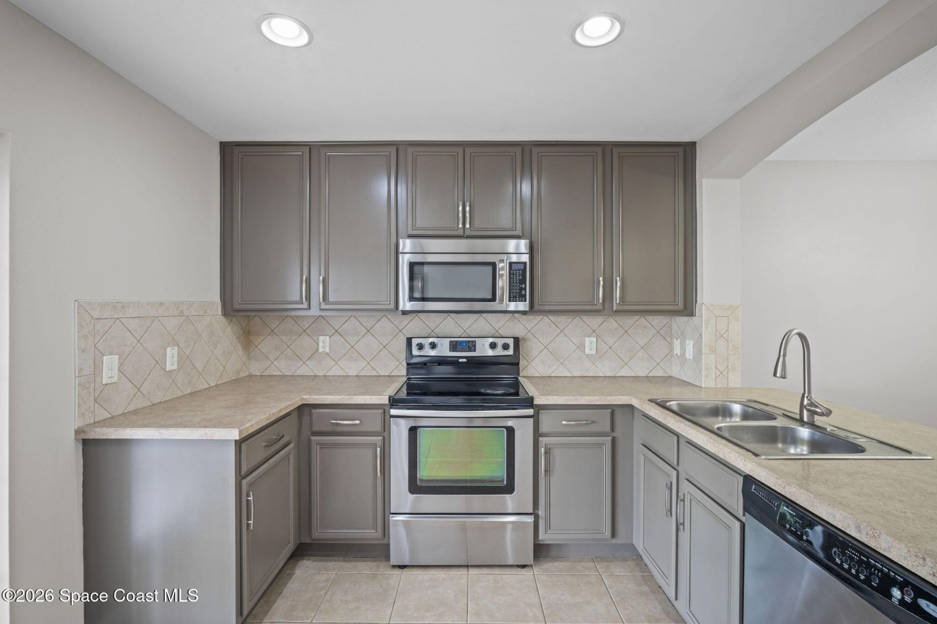 4550 Radiant Way, Unit 102, Melbourne, FL 32901 Photo