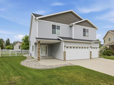 3432 Loberg Drive, West Fargo, ND 58078