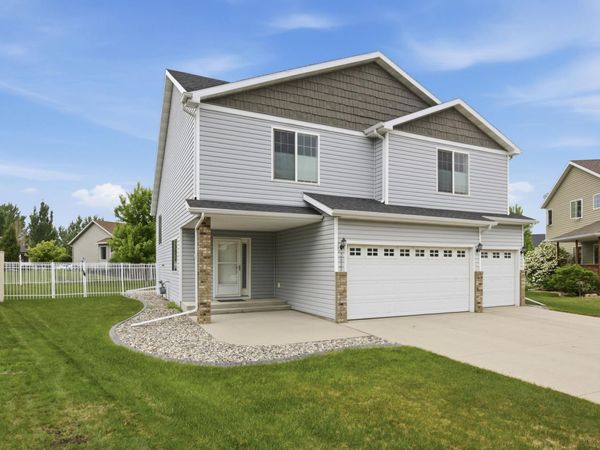 3432 Loberg Drive , West Fargo, ND 58078