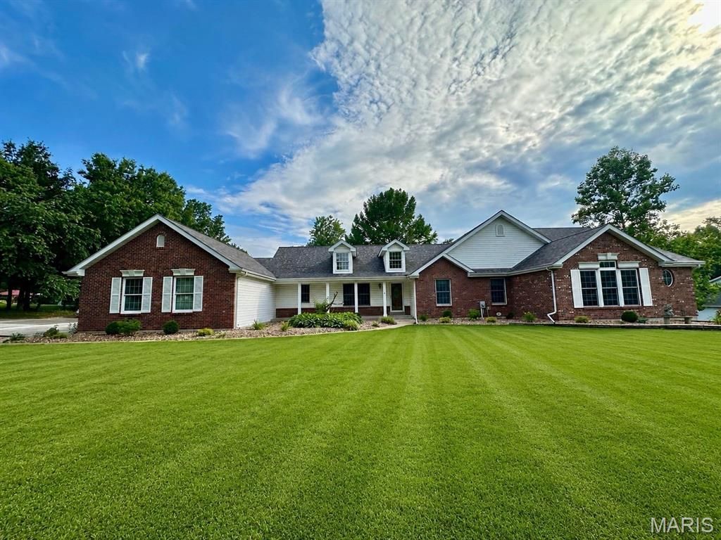 2941 Trapper Trail , Wentzville, MO 63385 Main Photo