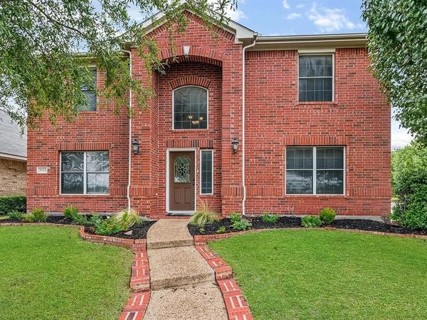 5628 Worley Drive, The Colony, TX 75056