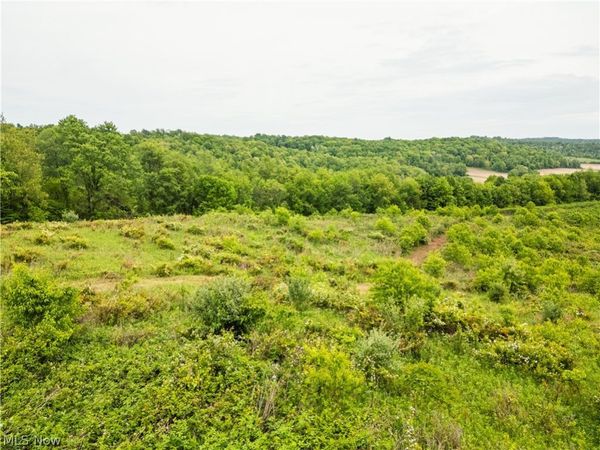 Barkley Road , Uhrichsville, OH 44683