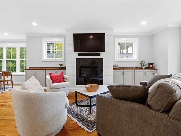 26 Neponset Ave, Boston, MA 02131