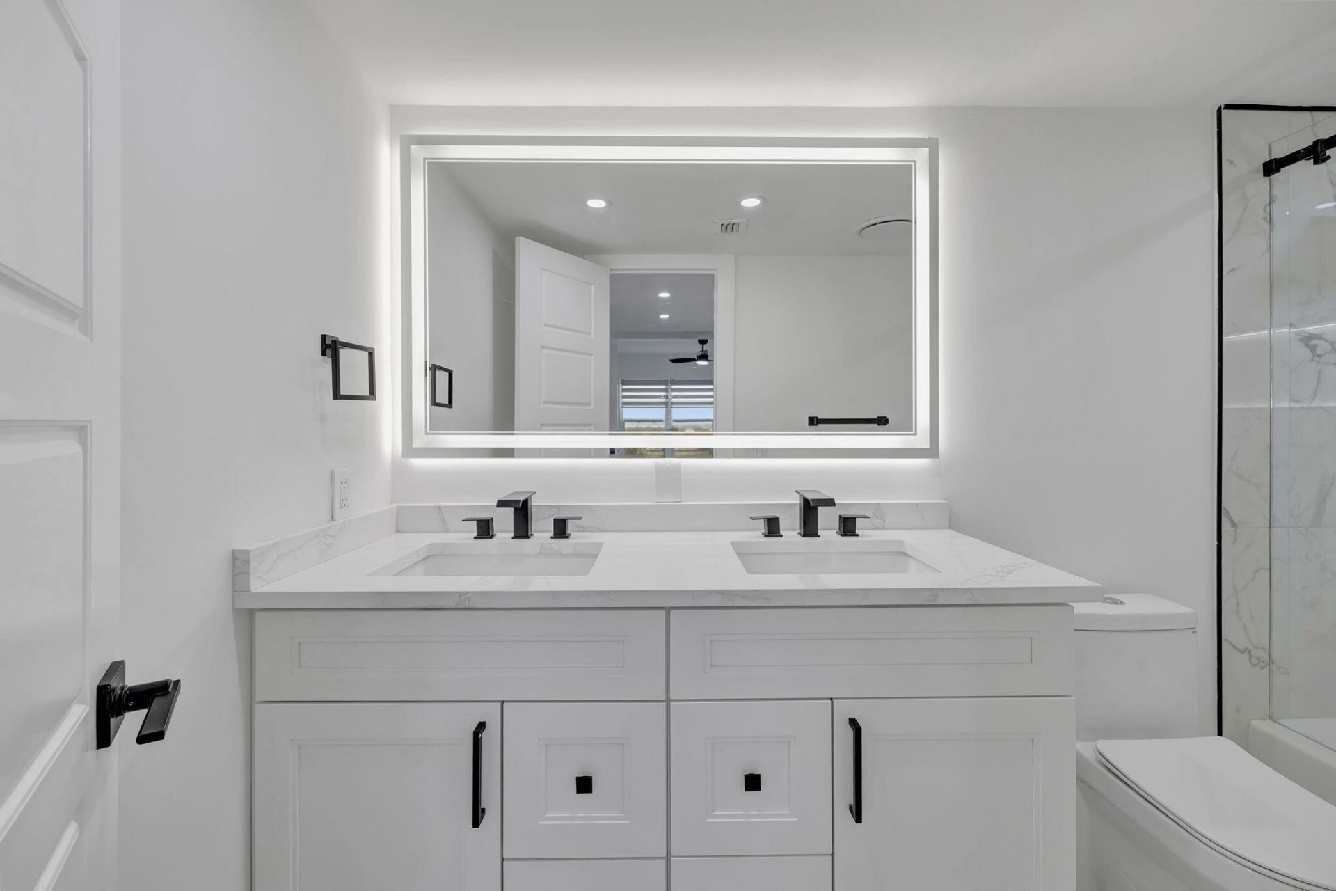 3050 N Palm Aire Drive, Unit 704, Pompano Beach, FL 33069 Photo