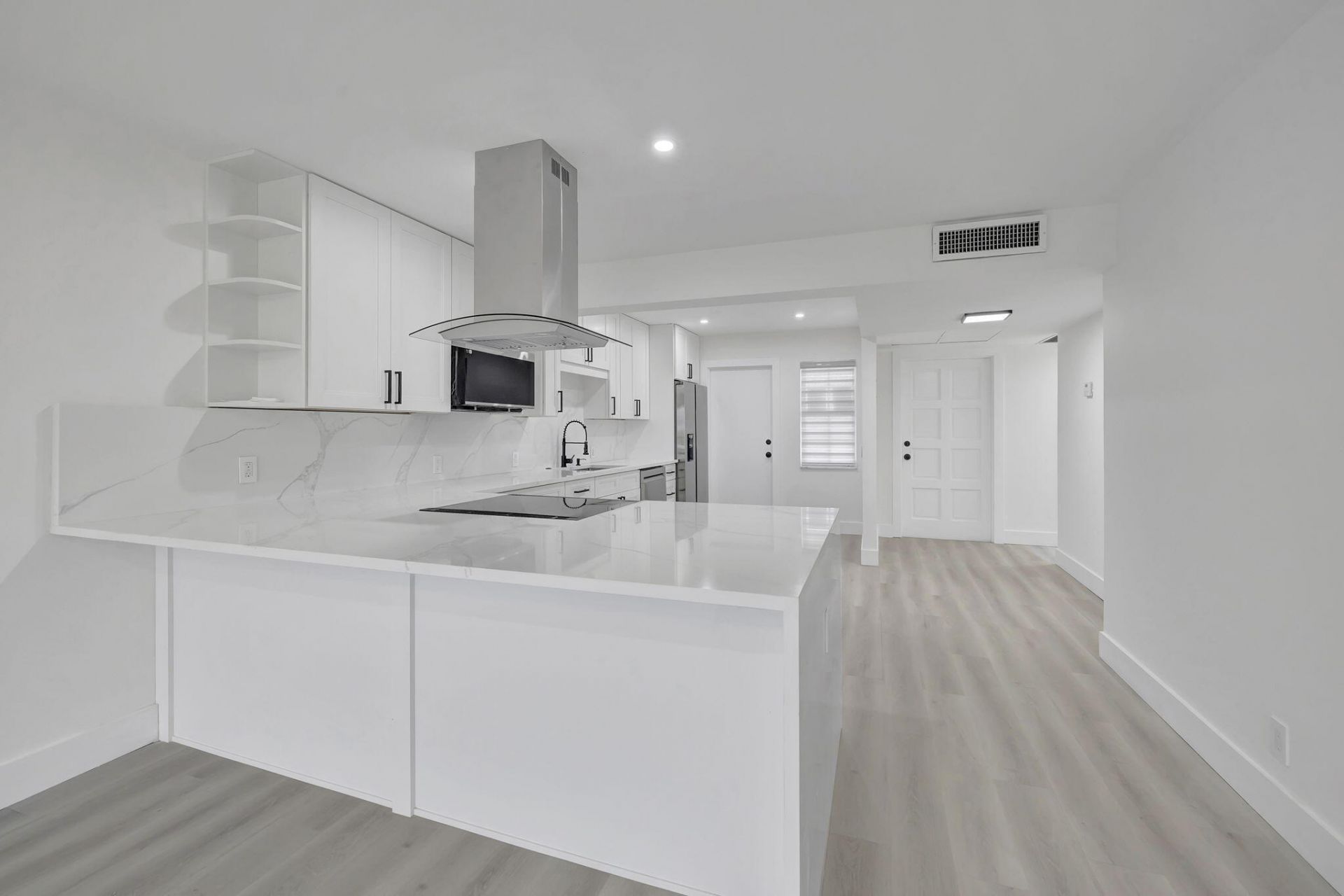3050 N Palm Aire Drive, Unit 704, Pompano Beach, FL 33069 Photo