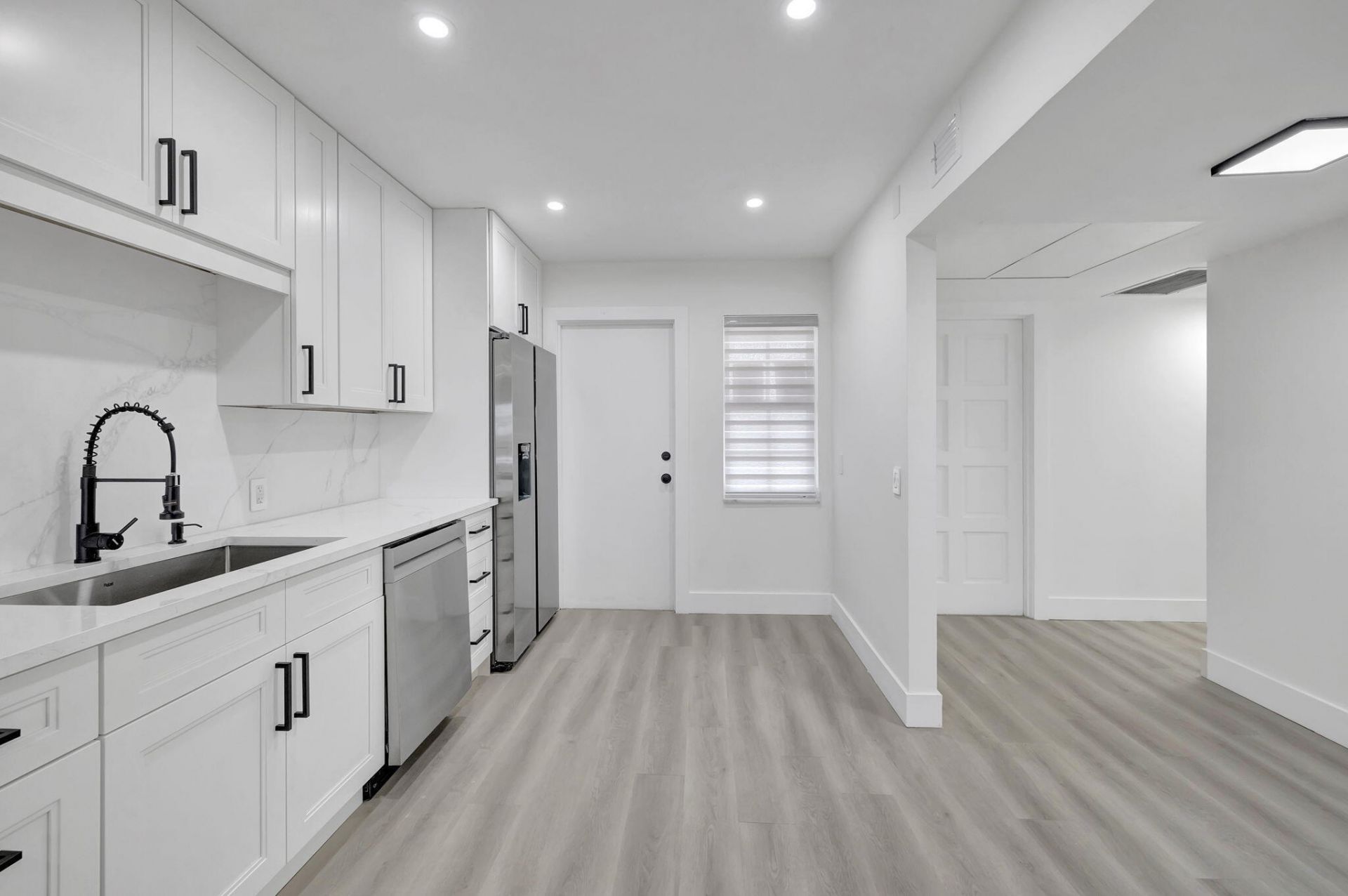 3050 N Palm Aire Drive, Unit 704, Pompano Beach, FL 33069 Photo