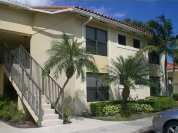 1477 Lake Crystal Drive, Unit D, West Palm Beach, FL 33411