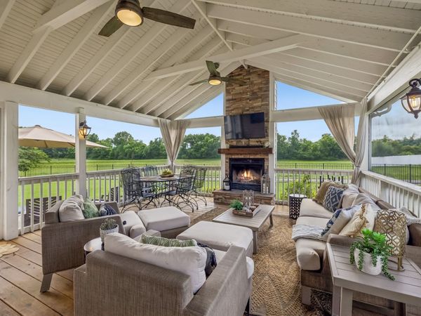2421 Trivaca Ln, Nolensville, TN 37135