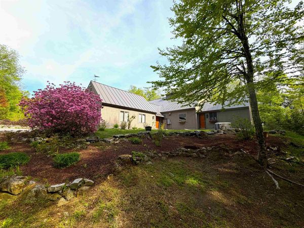 28 Wildwood Drive, Grantham, NH 03753