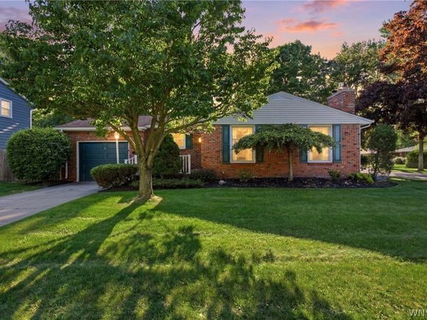 901 Park Avenue , North Tonawanda, NY 14120