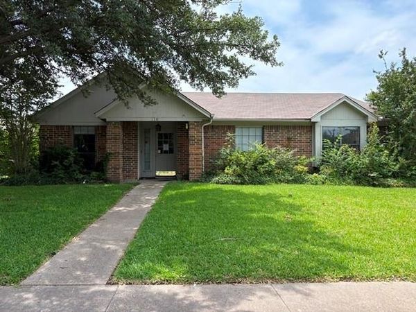 110 E Schreiber Street, Garland, TX 75040