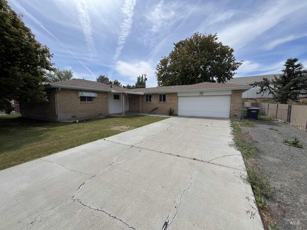 1340 Lawndale, Twin Falls, ID 83301