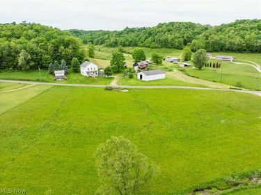 Barkley Road, Uhrichsville, OH 44683