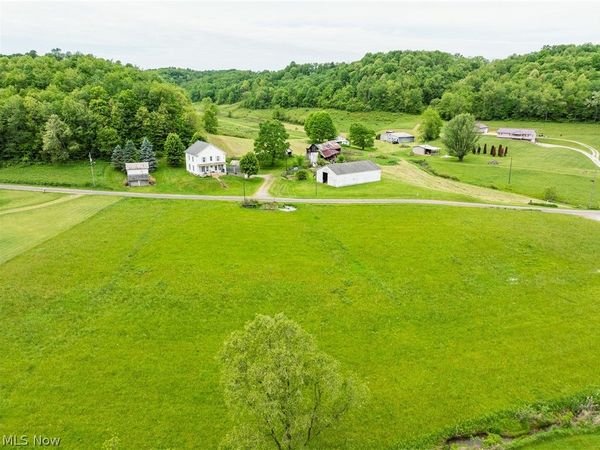 Barkley Road , Uhrichsville, OH 44683