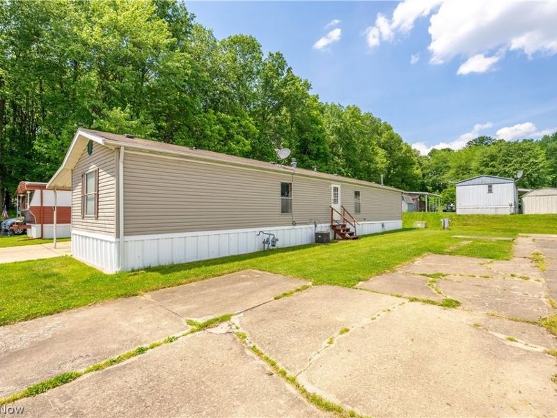 62 Redwood Drive, Beloit, OH 44609 Photo 27