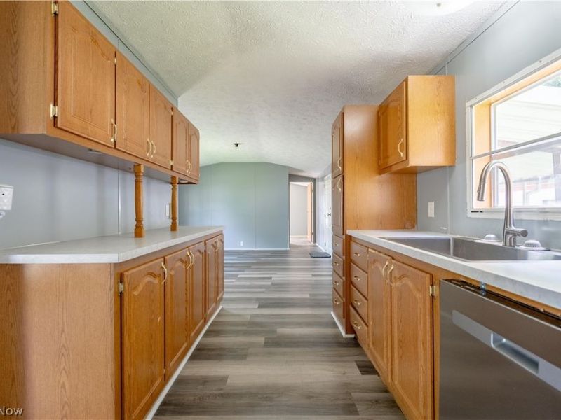 62 Redwood Drive, Beloit, OH 44609 Photo 7