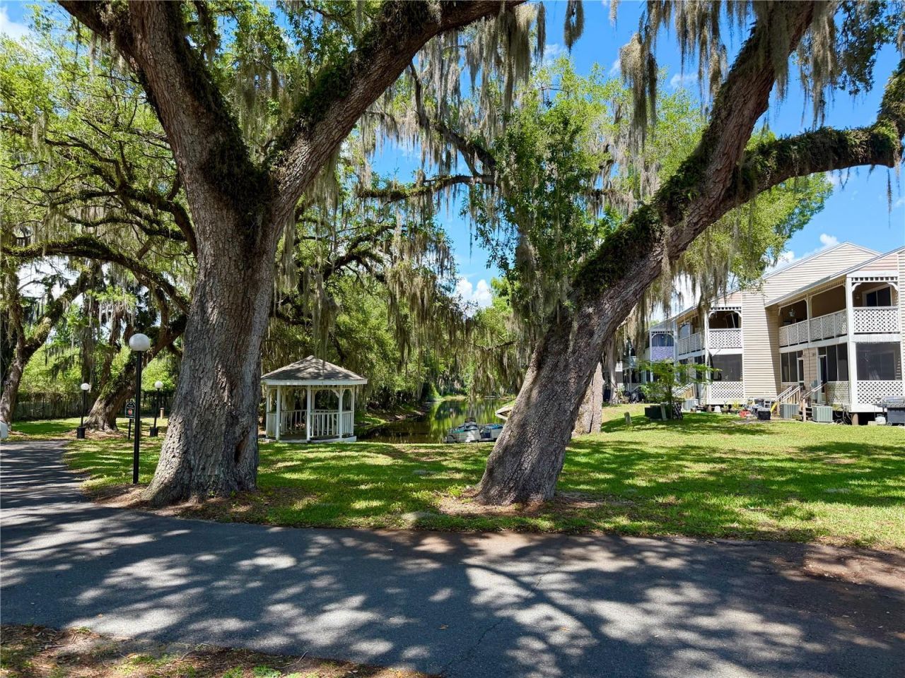 1300 Cypress Cove Court, Inverness, FL 34450 Photo