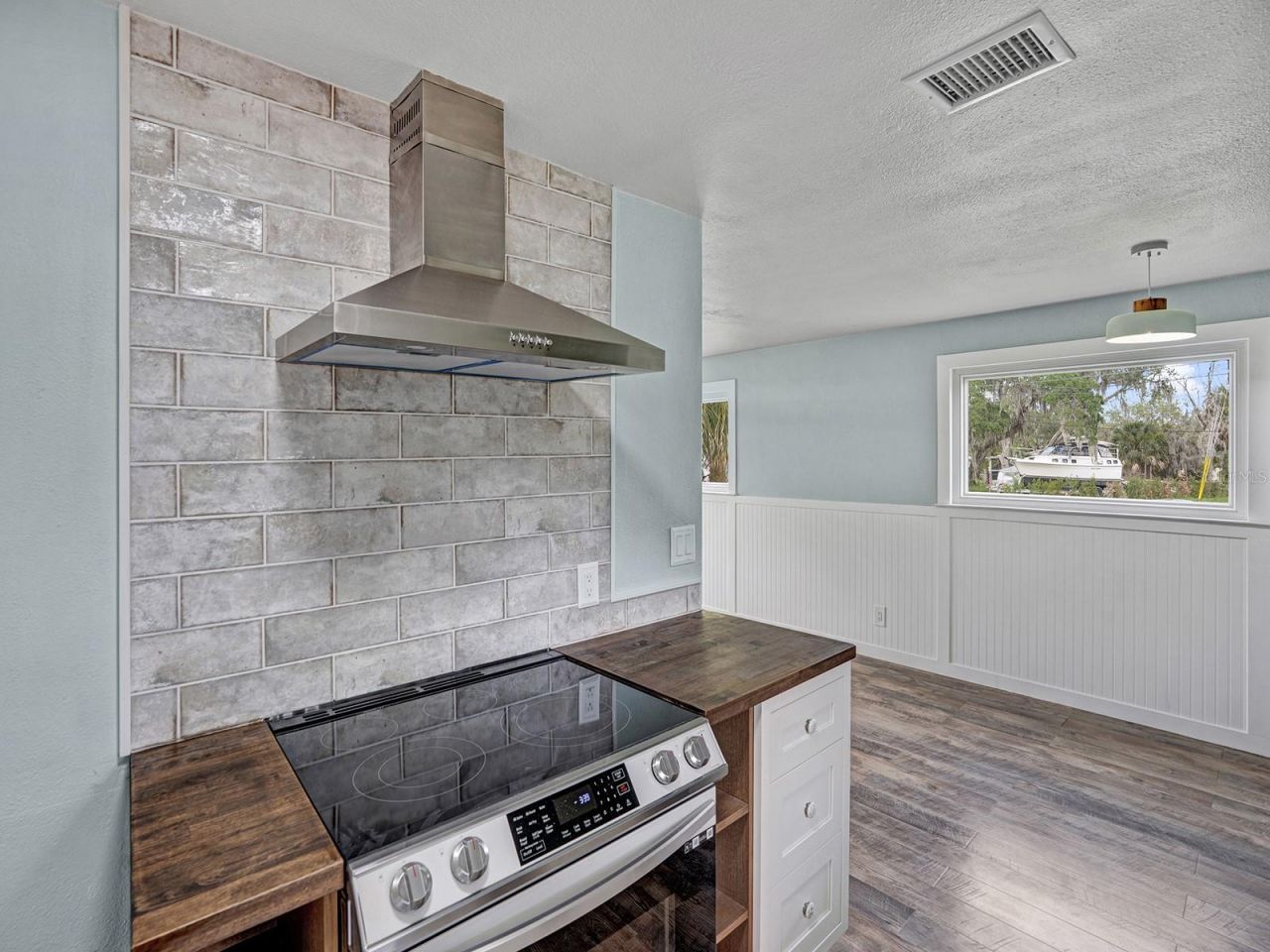 5633 Essex Way , New Port Richey, FL 34652 Photo