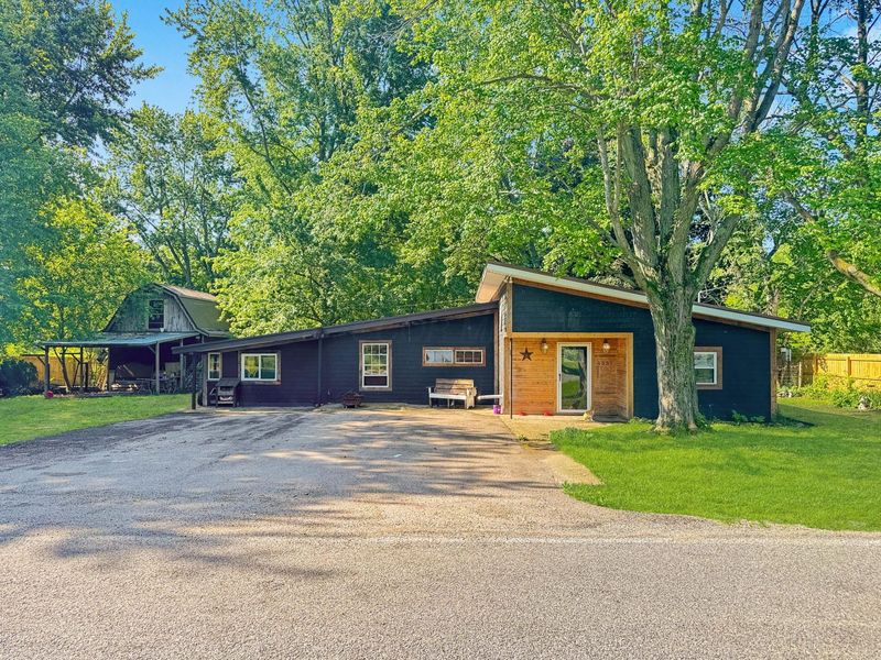 1337 W Dallas Road , Urbana, OH 43078 Photo 1