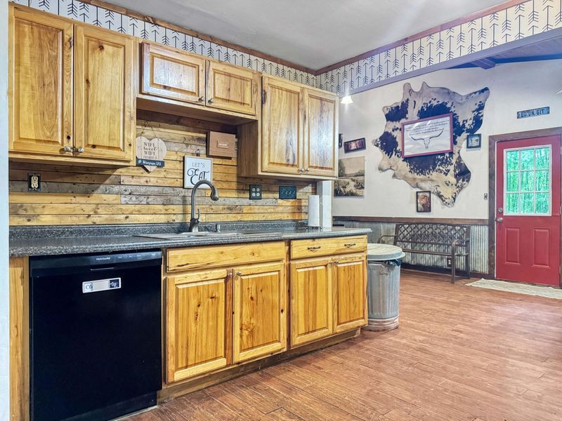 1337 W Dallas Road , Urbana, OH 43078 Photo 18