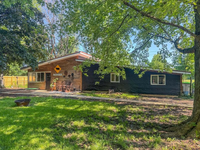 1337 W Dallas Road , Urbana, OH 43078 Photo 6