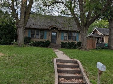 1333 N Pine Street, Wahoo, NE 68066