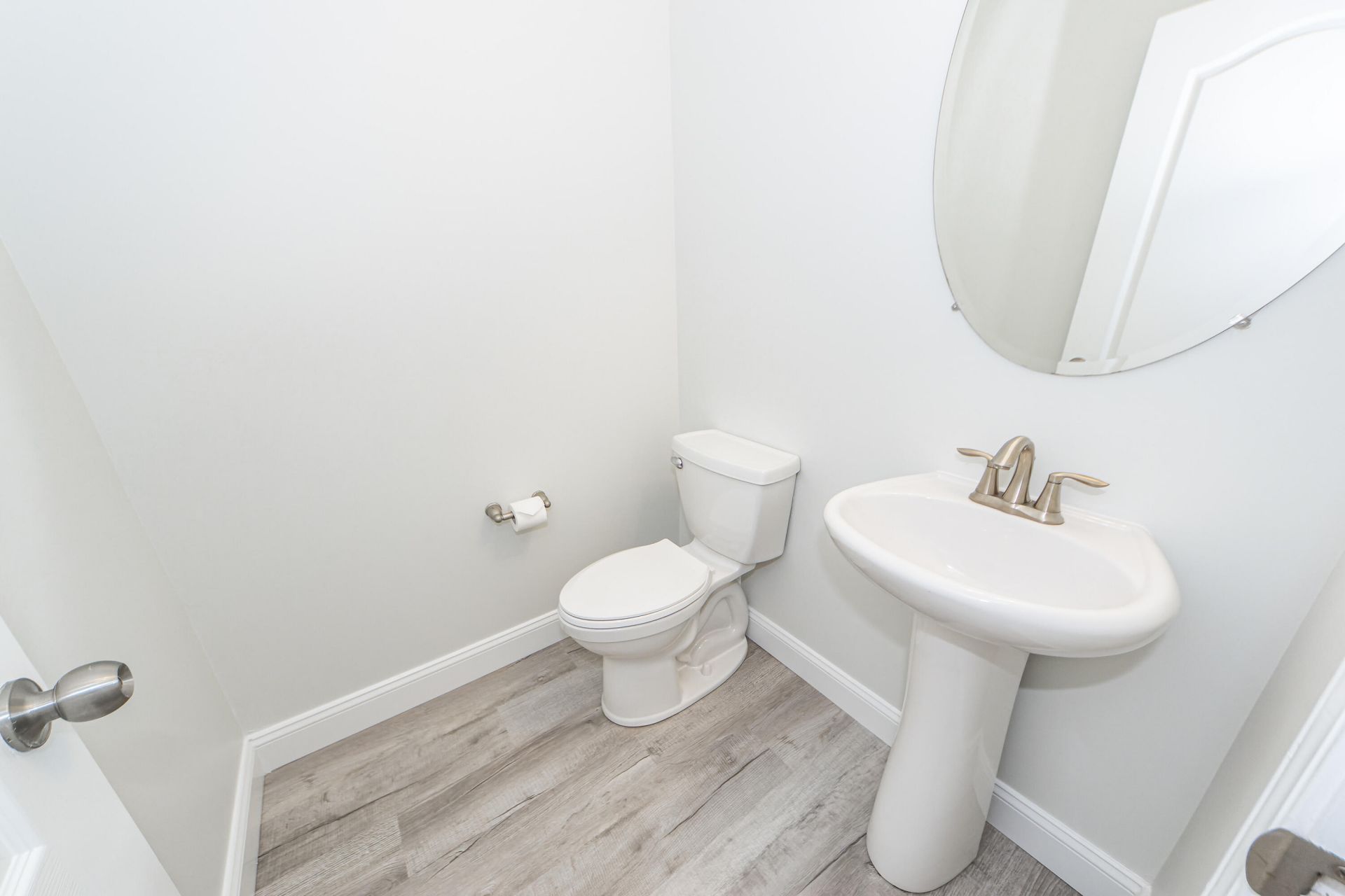 246 Maywood Drive Photo 16