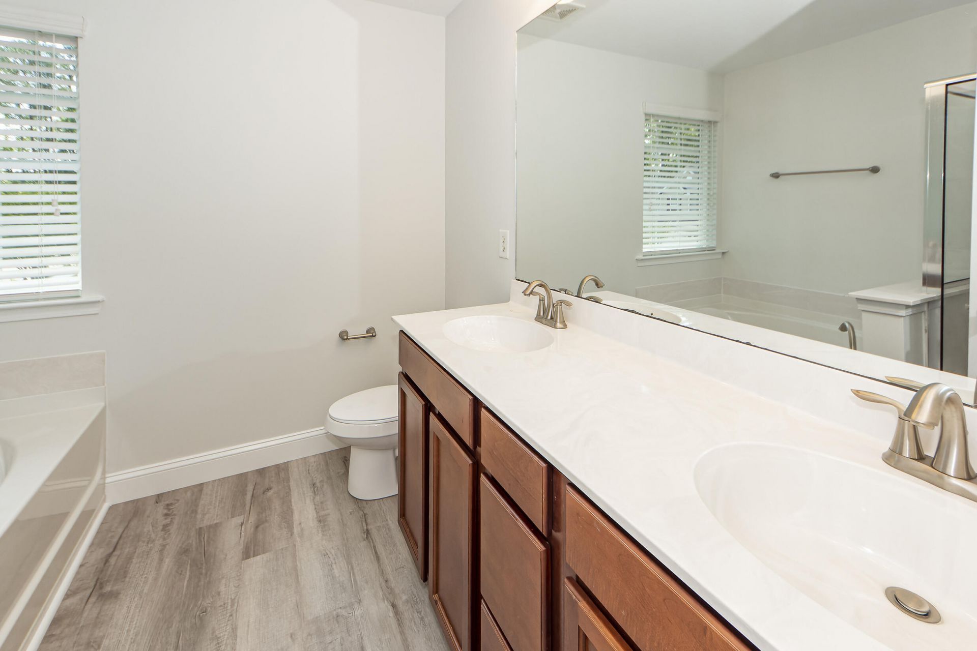 246 Maywood Drive Photo 22