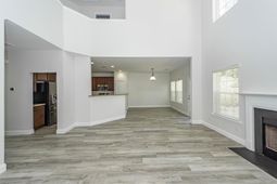 246 Maywood Drive photo 4