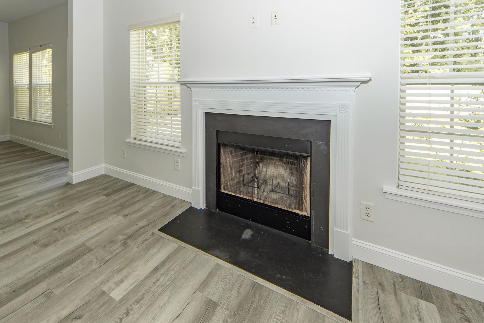 246 Maywood Drive Photo 6