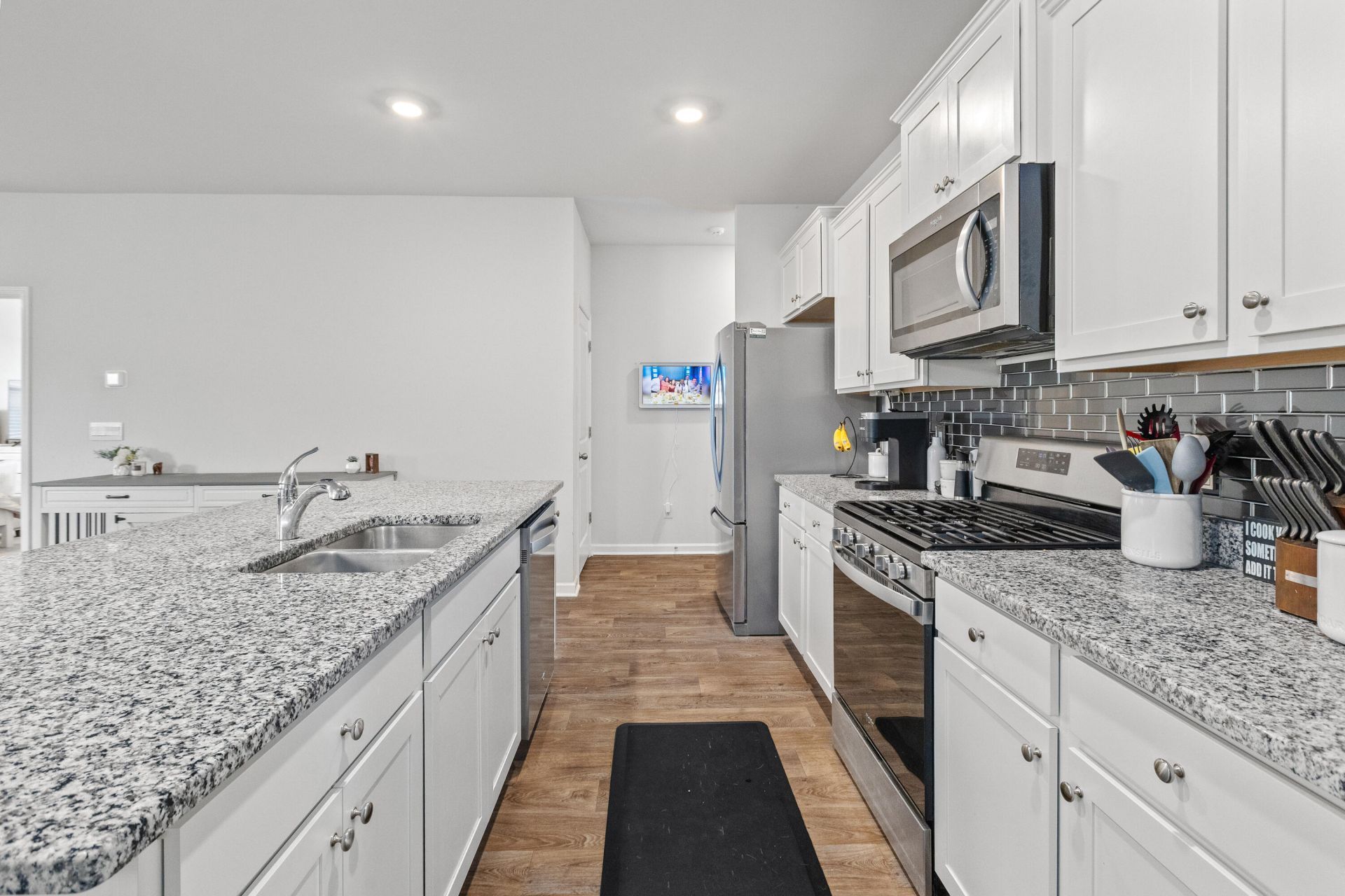 503 Red Twig Road Photo 6