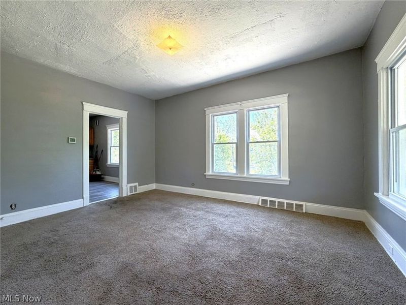 10514 Lamontier Avenue, Cleveland, OH 44104 Photo 10