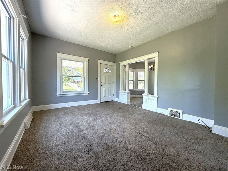 10514 Lamontier Avenue, Cleveland, OH 44104 Photo 11