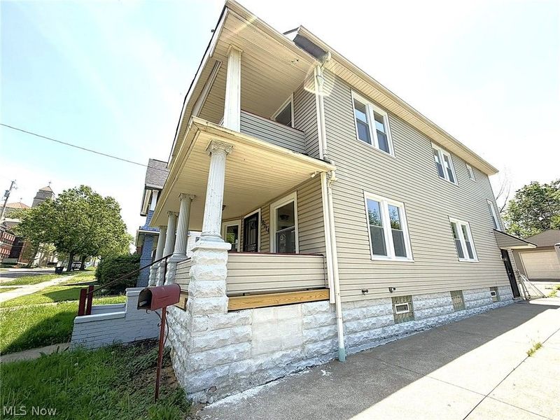 10514 Lamontier Avenue, Cleveland, OH 44104 Photo 20