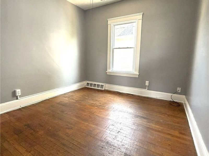10514 Lamontier Avenue, Cleveland, OH 44104 Photo 45
