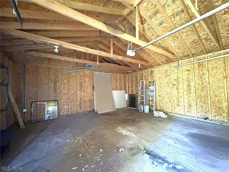 10514 Lamontier Avenue, Cleveland, OH 44104 Photo 49
