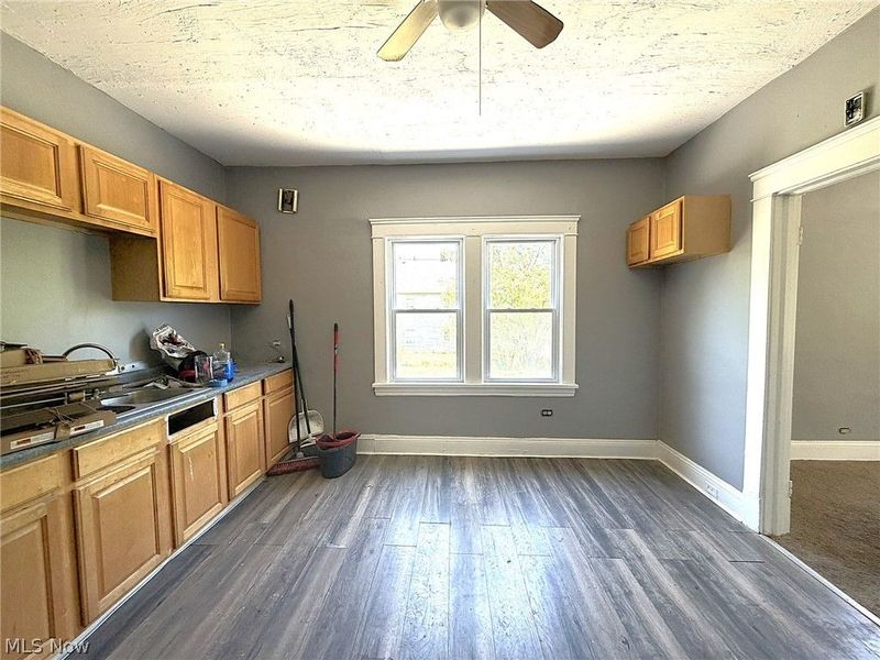 10514 Lamontier Avenue, Cleveland, OH 44104 Photo 7