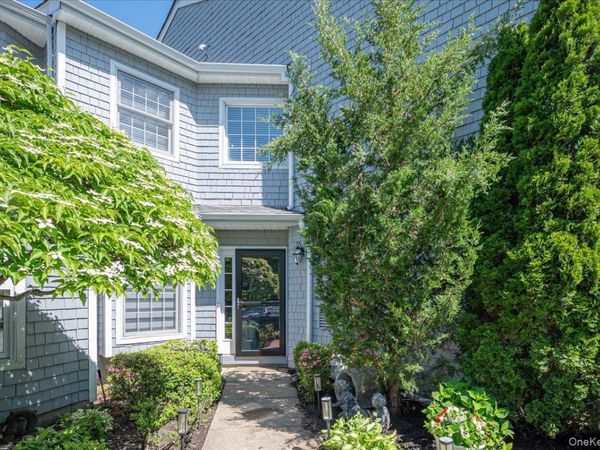 55 Lakebridge Drive S S, Kings Park, NY 11754